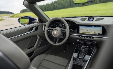 2020 Porsche 911 Carrera Cabriolet (Color: Gentian Blue Metallic) Interior Wallpapers 450x275 (48)