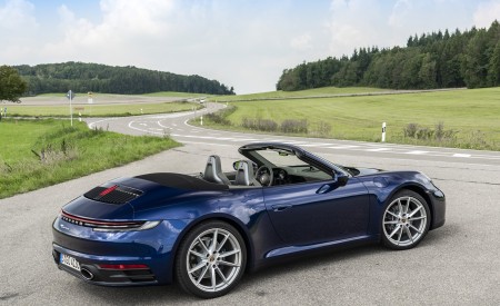 2020 Porsche 911 Carrera Cabriolet (Color: Gentian Blue Metallic) Rear Three-Quarter Wallpapers 450x275 (29)
