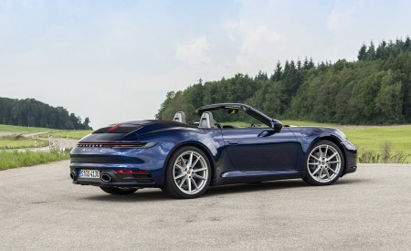 2020 Porsche 911 Carrera Cabriolet (Color: Gentian Blue Metallic) Rear Three-Quarter Wallpapers 450x275 (31)