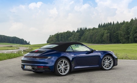 2020 Porsche 911 Carrera Cabriolet (Color: Gentian Blue Metallic) Rear Three-Quarter Wallpapers 450x275 (32)