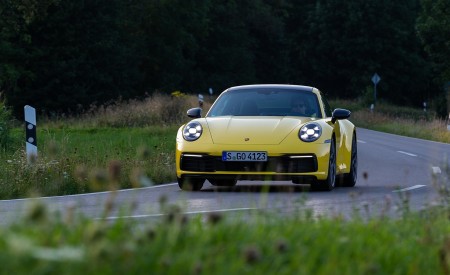 2020 Porsche 911 Carrera Coupe (Color: Racing Yellow) Front Wallpapers 450x275 (76)
