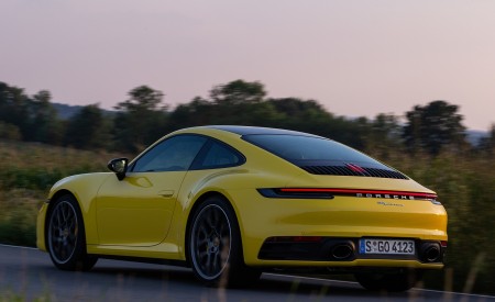 2020 Porsche 911 Carrera Coupe (Color: Racing Yellow) Rear Three-Quarter Wallpapers 450x275 (82)