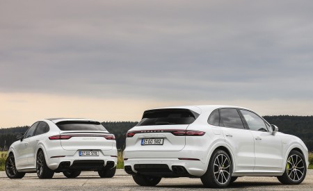 2020 Porsche Cayenne Turbo S E-Hybrid and Cayenne Turbo S E-Hybrid Coupe Wallpapers 450x275 (38)