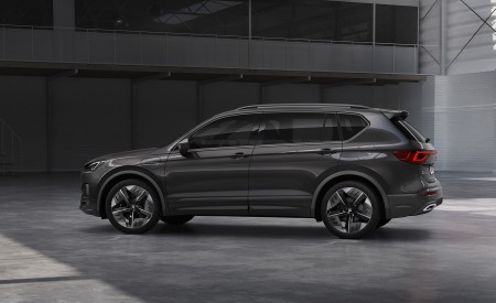 2020 SEAT Tarraco FR PHEV Side Wallpapers 450x275 (8)