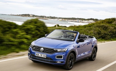 2020 Volkswagen T-Roc Cabriolet Front Three-Quarter Wallpapers 450x275 (27)