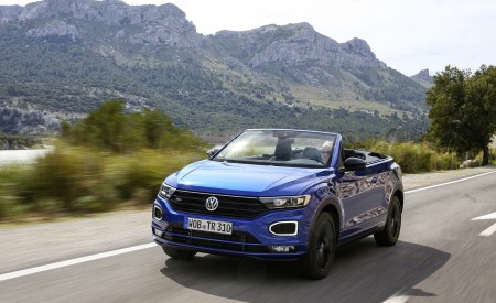 2020 Volkswagen T-Roc Cabriolet Front Three-Quarter Wallpapers 450x275 (29)