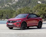 2020 Volkswagen T-Roc Cabriolet Front Three-Quarter Wallpapers 150x120