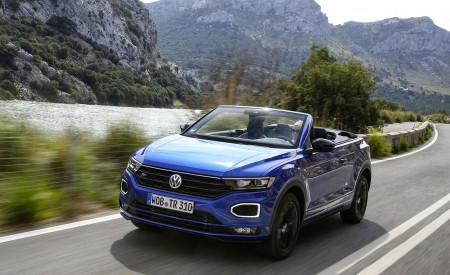 2020 Volkswagen T-Roc Cabriolet Front Three-Quarter Wallpapers 450x275 (12)