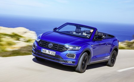 2020 Volkswagen T-Roc Cabriolet Front Three-Quarter Wallpapers 450x275 (5)