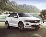 2020 Volkswagen T-Roc Cabriolet Front Three-Quarter Wallpapers 150x120