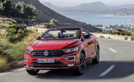 2020 Volkswagen T-Roc Cabriolet Front Wallpapers 450x275 (86)