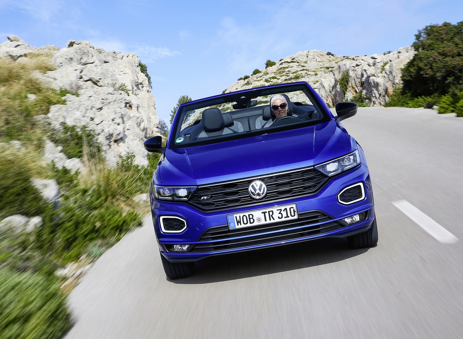 2020 Volkswagen T-Roc Cabriolet Front Wallpapers (14)