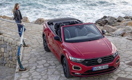 2020 Volkswagen T-Roc Cabriolet Front Wallpapers 450x275 (113)