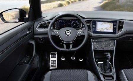 2020 Volkswagen T-Roc Cabriolet Interior Cockpit Wallpapers 450x275 (66)