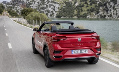 2020 Volkswagen T-Roc Cabriolet Rear Three-Quarter Wallpapers 450x275 (98)