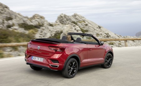 2020 Volkswagen T-Roc Cabriolet Rear Three-Quarter Wallpapers 450x275 (99)