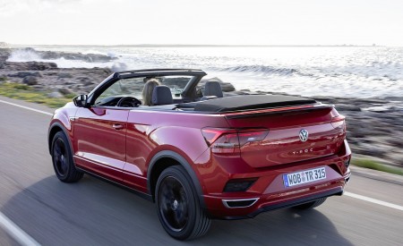 2020 Volkswagen T-Roc Cabriolet Rear Three-Quarter Wallpapers 450x275 (91)