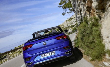 2020 Volkswagen T-Roc Cabriolet Rear Wallpapers 450x275 (22)