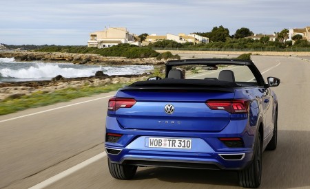 2020 Volkswagen T-Roc Cabriolet Rear Wallpapers 450x275 (47)