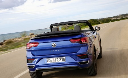 2020 Volkswagen T-Roc Cabriolet Rear Wallpapers 450x275 (49)