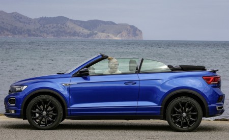 2020 Volkswagen T-Roc Cabriolet Side Wallpapers 450x275 (56)