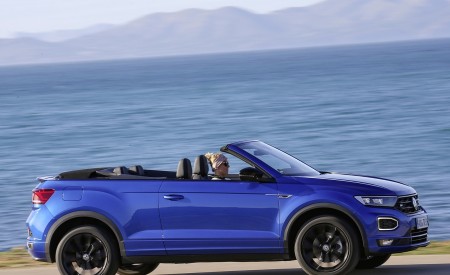 2020 Volkswagen T-Roc Cabriolet Side Wallpapers 450x275 (50)