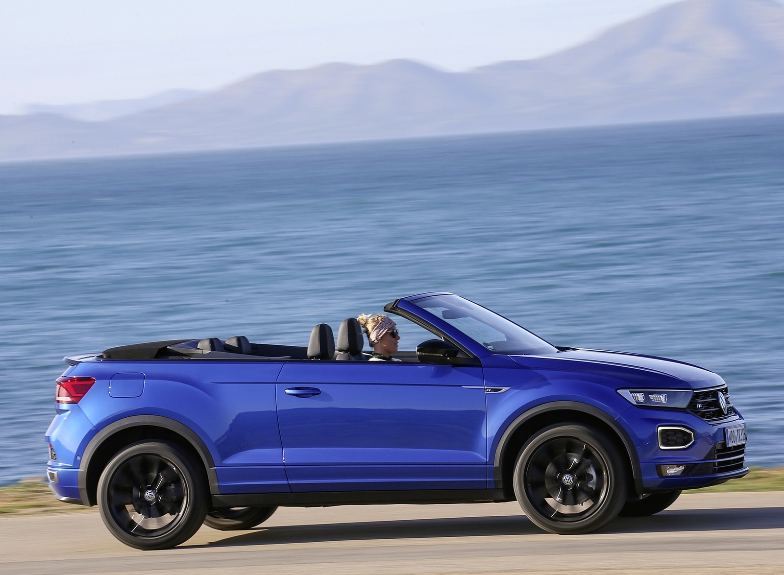 2020 Volkswagen T-Roc Cabriolet Side Wallpapers #50 of 205