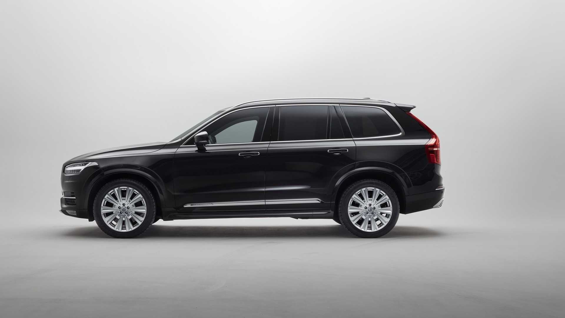 2020 Volvo XC90 Armoured Side Wallpapers #3 of 11