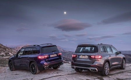 2021 Mercedes-AMG GLB 35 4MATIC (Color: Mountain Gray Metallic) Rear Three-Quarter Wallpapers 450x275 (62)
