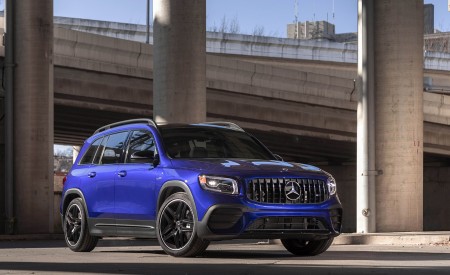 2021 Mercedes-AMG GLB 35 (US-Spec) Front Three-Quarter Wallpapers 450x275 (14)