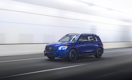 2021 Mercedes-AMG GLB 35 (US-Spec) Front Three-Quarter Wallpapers  450x275 (2)