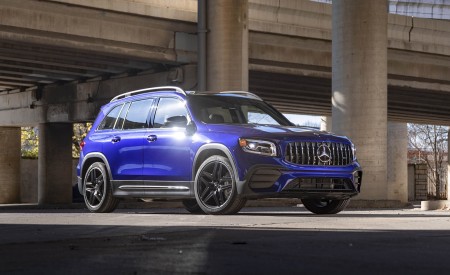 2021 Mercedes-AMG GLB 35 (US-Spec) Front Three-Quarter Wallpapers 450x275 (15)