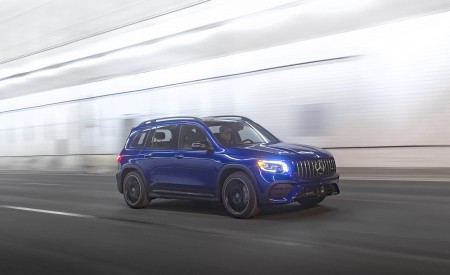 2021 Mercedes-AMG GLB 35 (US-Spec) Front Three-Quarter Wallpapers 450x275 (3)