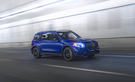 2021 Mercedes-AMG GLB 35 (US-Spec) Front Three-Quarter Wallpapers 450x275 (6)