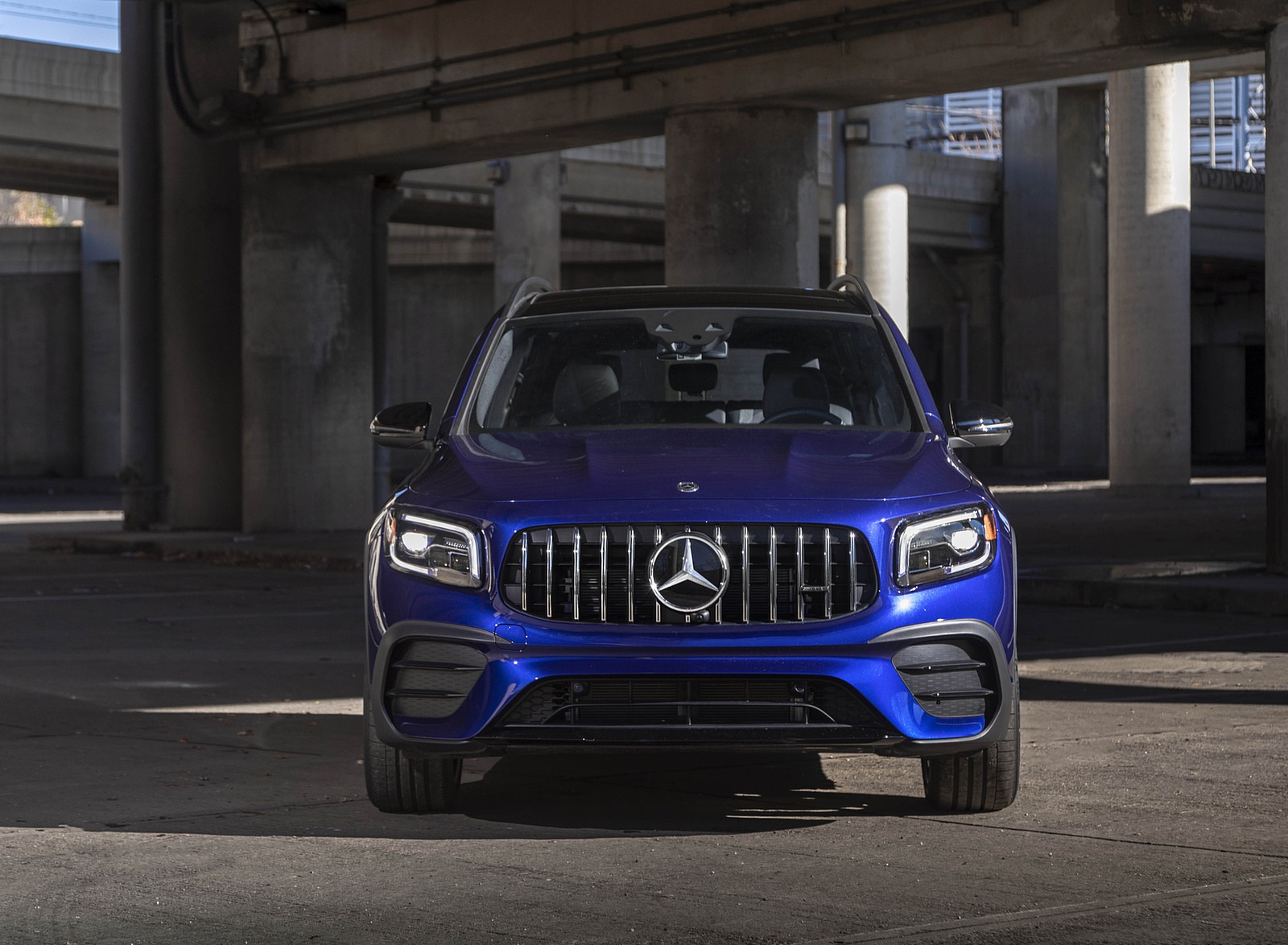 2021 Mercedes-AMG GLB 35 (US-Spec) Front Wallpapers #17 of 95
