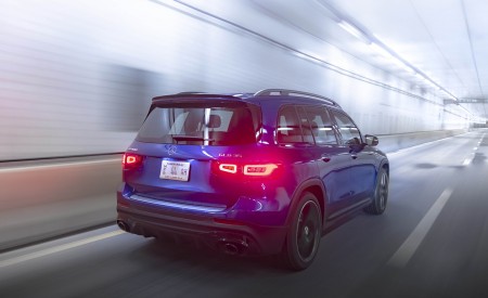 2021 Mercedes-AMG GLB 35 (US-Spec) Rear Three-Quarter Wallpapers  450x275 (11)