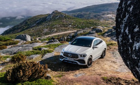 2021 Mercedes-AMG GLE 53 Coupe 4MATIC+ (Color: Designo Diamond White Bright) Front Three-Quarter Wallpapers 450x275 (152)