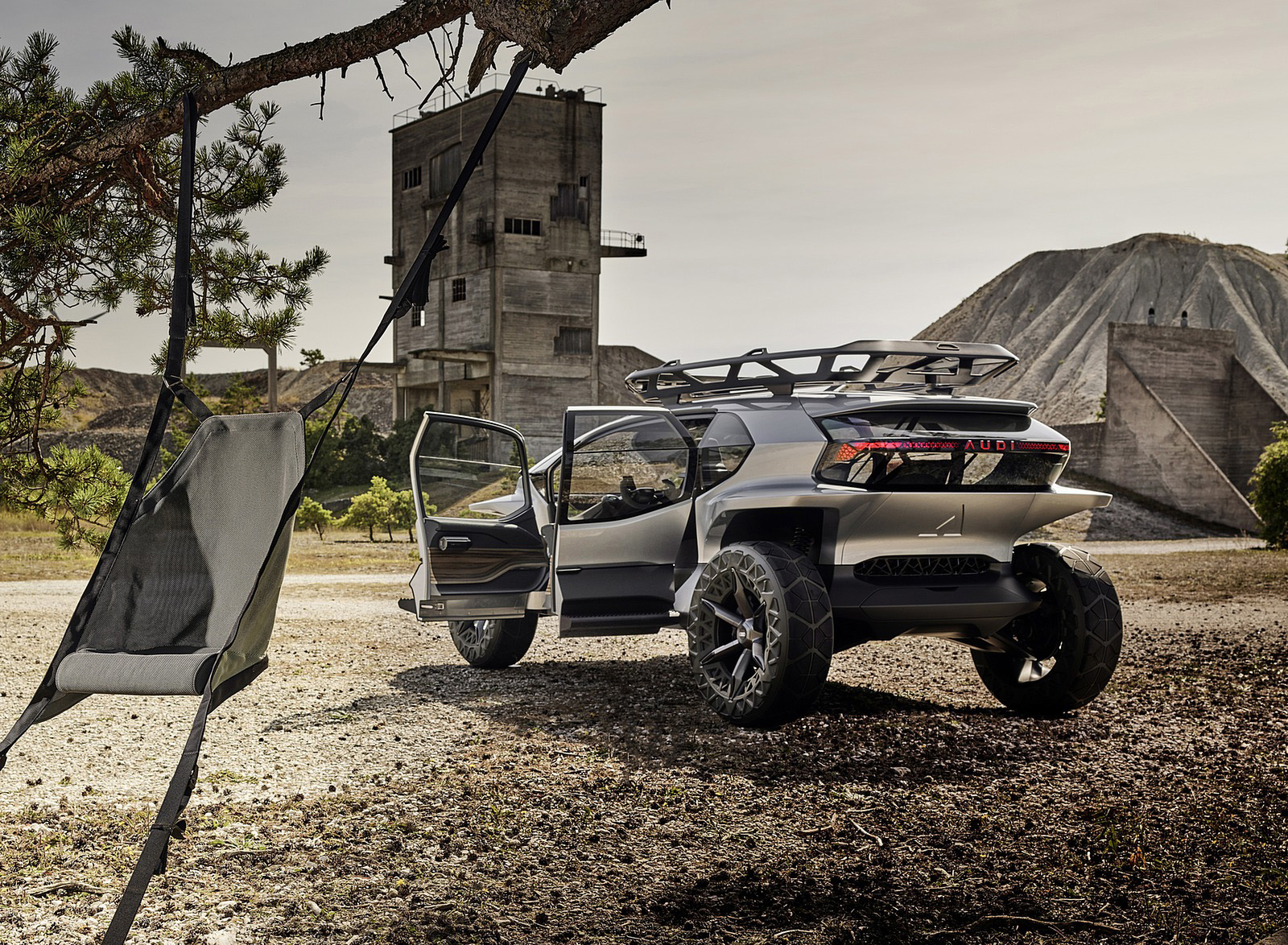 2019 Audi AITRAIL quattro Concept (Color: Solar Sky) Rear Three-Quarter Wallpapers (15)