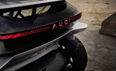 2019 Audi AITRAIL quattro Concept Detail Wallpapers 450x275 (27)
