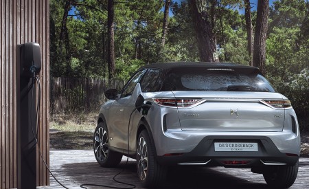 2019 DS 3 CROSSBACK Rear Wallpapers 450x275 (11)