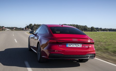 2020 Audi A7 Sportback 55 TFSI e quattro Plug-In Hybrid (Color: Tango Red) Rear Three-Quarter Wallpapers 450x275 (6)