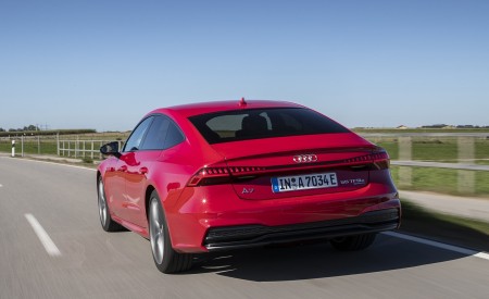 2020 Audi A7 Sportback 55 TFSI e quattro Plug-In Hybrid (Color: Tango Red) Rear Wallpapers 450x275 (7)