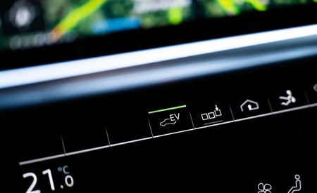 2020 Audi A7 Sportback 55 TFSI e quattro Plug-In Hybrid Interior Detail Wallpapers 450x275 (49)