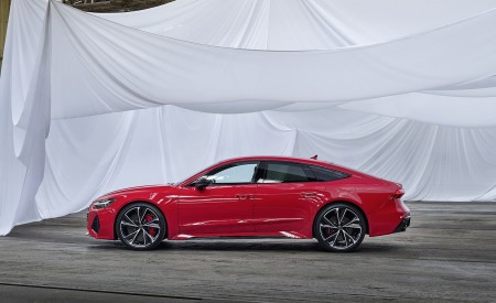 2020 Audi RS 7 Sportback (Color: Tango Red) Side Wallpapers 450x275 (53)