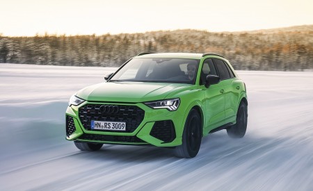 2020 Audi RS Q3 (Color: Kyalami Green) Front Three-Quarter Wallpapers 450x275 (27)