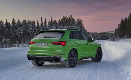 2020 Audi RS Q3 (Color: Kyalami Green) Rear Three-Quarter Wallpapers 450x275 (34)