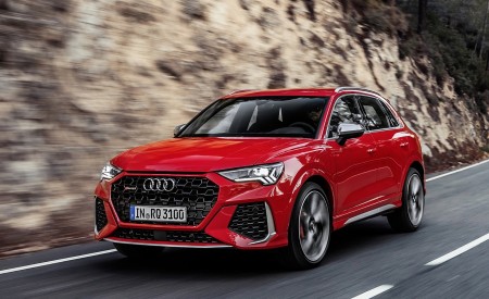2020 Audi RS Q3 (Color: Tango Red) Front Three-Quarter Wallpapers 450x275 (53)