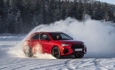 2020 Audi RS Q3 (Color: Tango Red) Front Three-Quarter Wallpapers 450x275 (3)