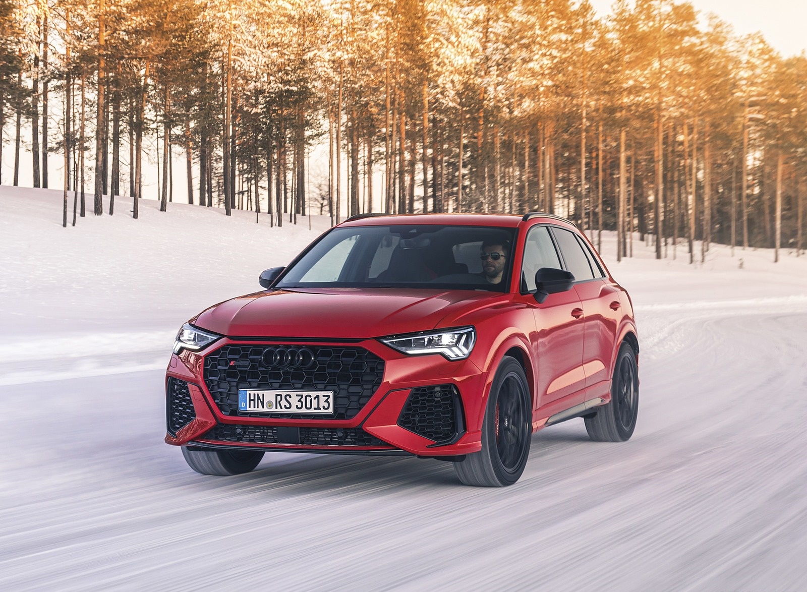 2020 Audi RS Q3 (Color: Tango Red) Front Three-Quarter Wallpapers (1)