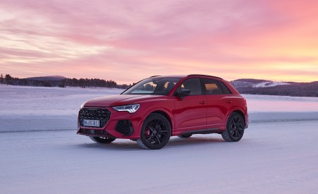 2020 Audi RS Q3 (Color: Tango Red) Front Three-Quarter Wallpapers 450x275 (14)